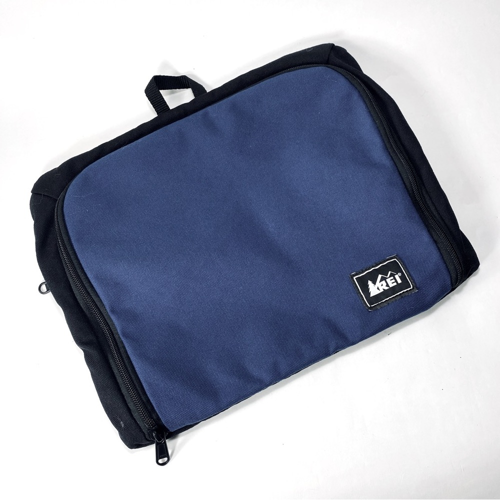 REI Multipurpose Toiletry Utility Pouch Hanging Travel Cube Pouch